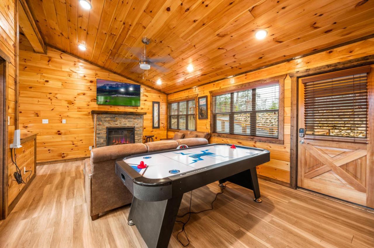 Cedar Splash - Private Pool, Hot Tub & Game Room! Sevierville Exterior photo